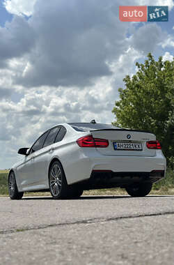 Седан BMW 3 Series 2015 в 