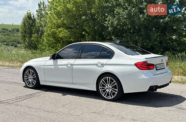 Седан BMW 3 Series 2015 в 