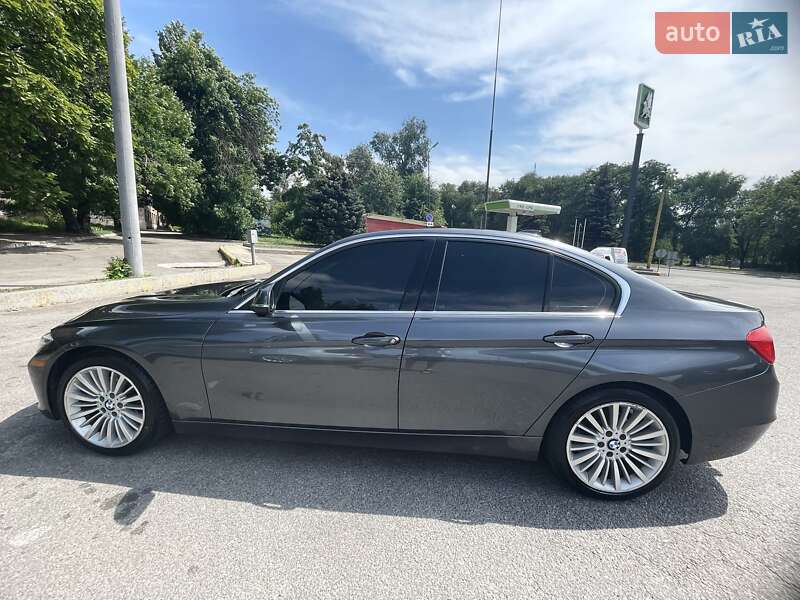 Седан BMW 3 Series 2014 в Запорожье