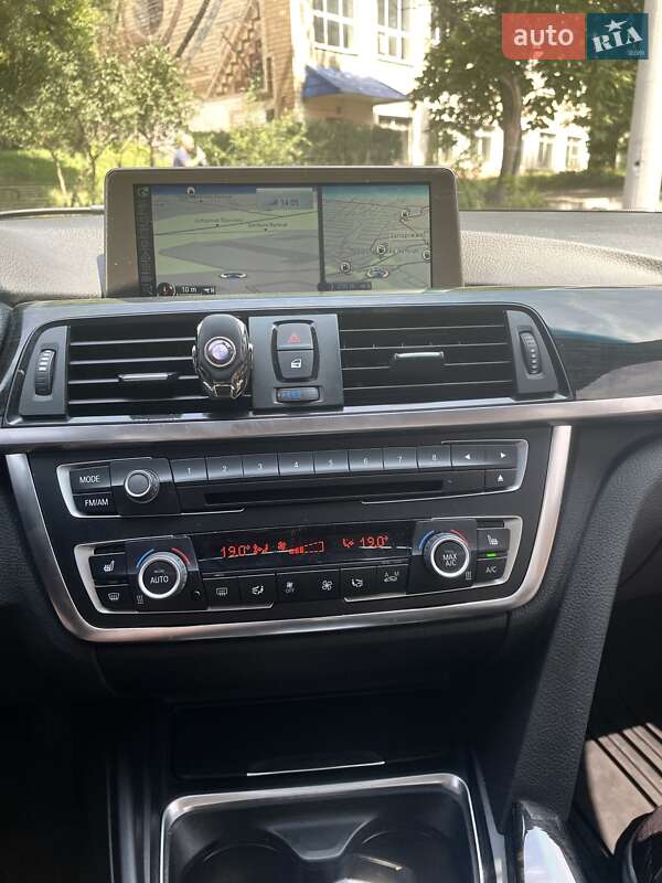 Седан BMW 3 Series 2014 в Запорожье