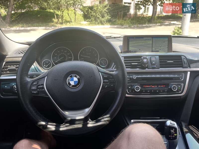 Седан BMW 3 Series 2014 в Запорожье
