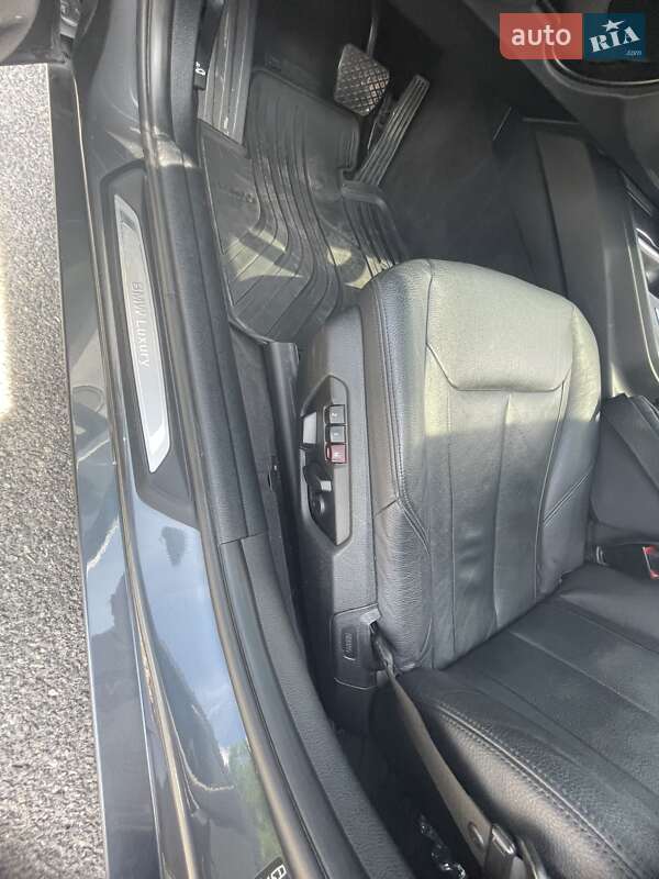 Седан BMW 3 Series 2014 в Запорожье