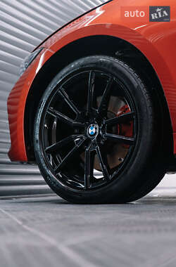Седан BMW 3 Series 2019 в 