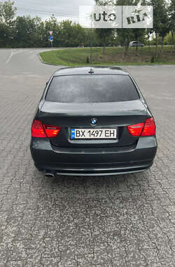 Седан BMW 3 Series 2010 в Хмельницком