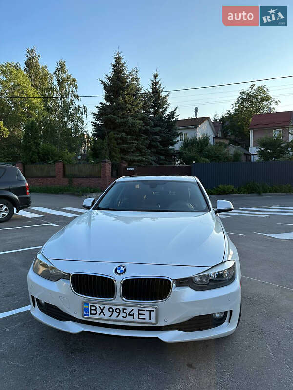 Седан BMW 3 Series 2013 в 