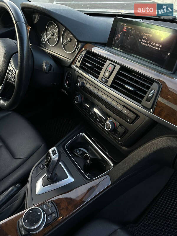 Седан BMW 3 Series 2013 в Киеве