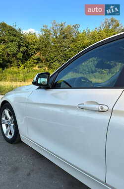 Седан BMW 3 Series 2013 в 