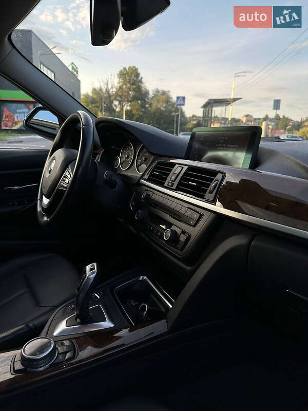 Седан BMW 3 Series 2013 в Киеве