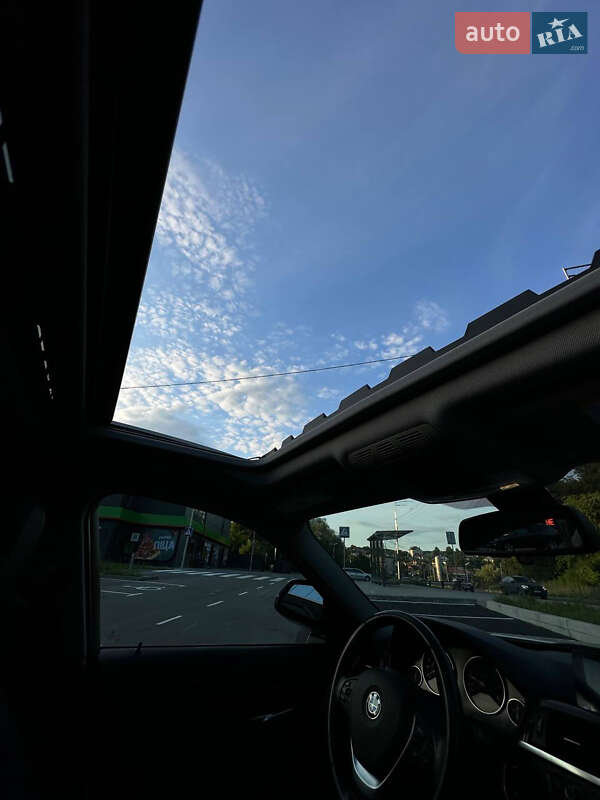 Седан BMW 3 Series 2013 в Киеве