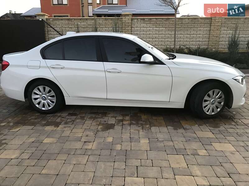 Седан BMW 3 Series 2017 в Вінниці