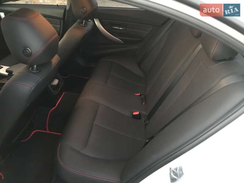 Седан BMW 3 Series 2017 в Вінниці