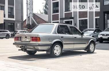 Седан BMW 3 Series 1986 в Киеве