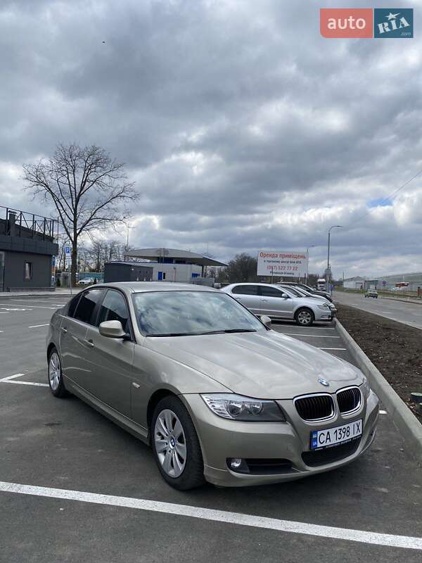 Седан BMW 3 Series 2010 в Умані фото 10 Седан BMW 3 Series 2010 в Умані