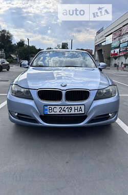 Седан BMW 3 Series 2010 в Львове