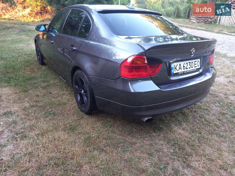 Седан BMW 3 Series 2006 в Шполе