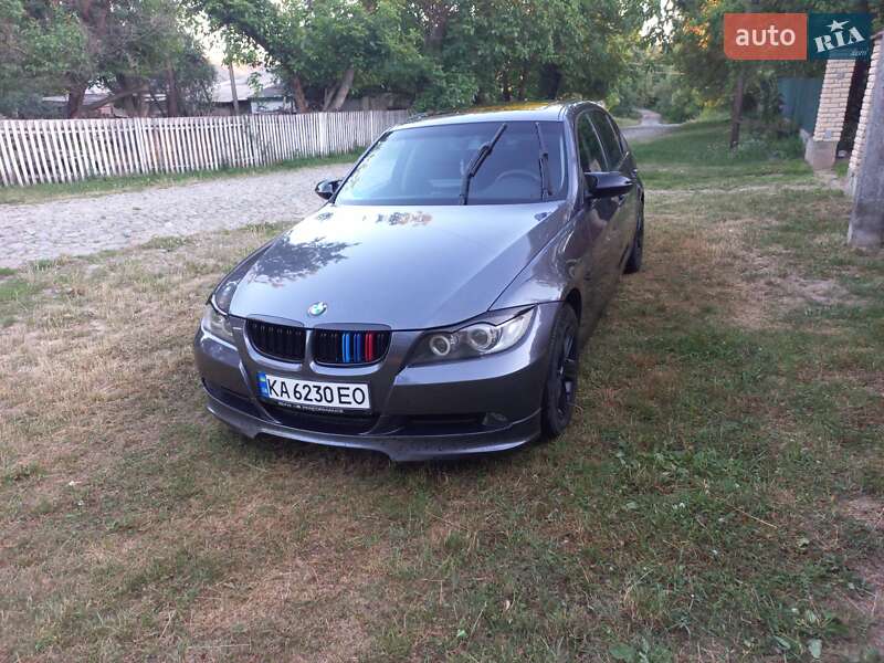 Седан BMW 3 Series 2006 в Шполе