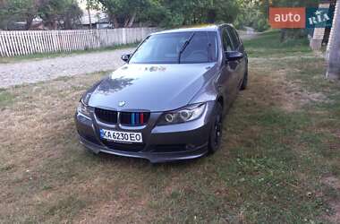 Седан BMW 3 Series 2006 в Шполі