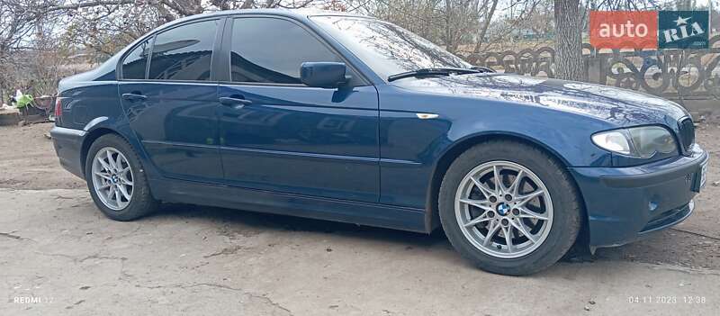 Седан BMW 3 Series 2003 в Веселиновому