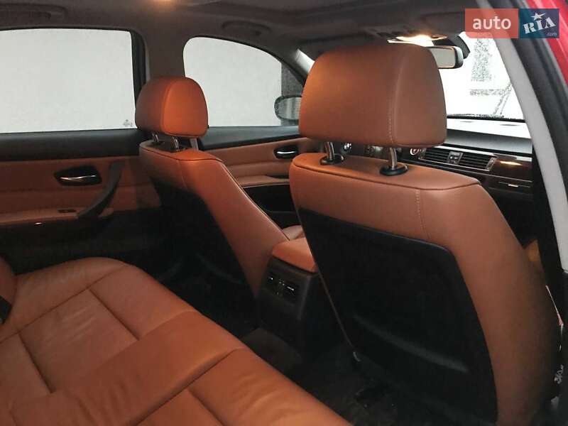 Седан BMW 3 Series 2011 в Тернополе