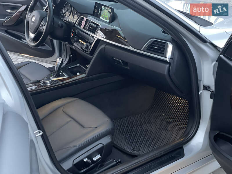 Седан BMW 3 Series 2016 в Вінниці