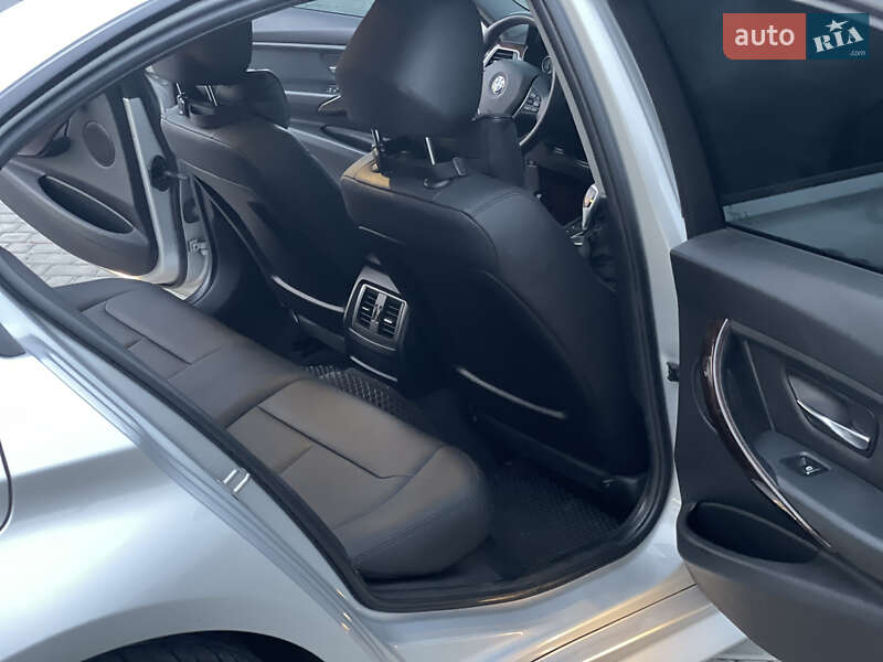 Седан BMW 3 Series 2016 в Вінниці