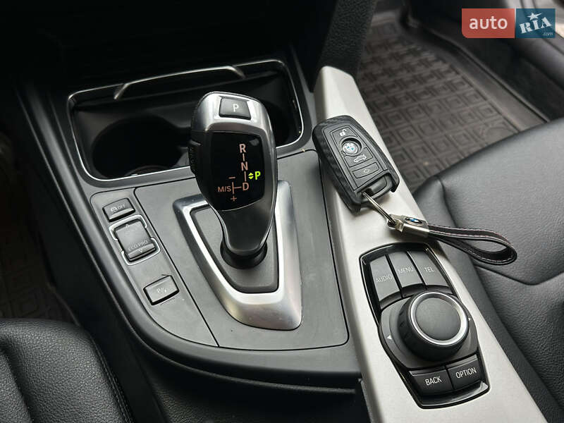 Седан BMW 3 Series 2017 в Белой Церкви