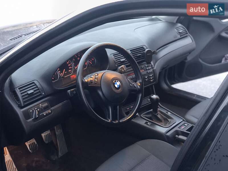 Седан BMW 3 Series 2004 в Гнивани