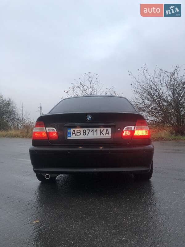 Седан BMW 3 Series 2004 в Гнивани