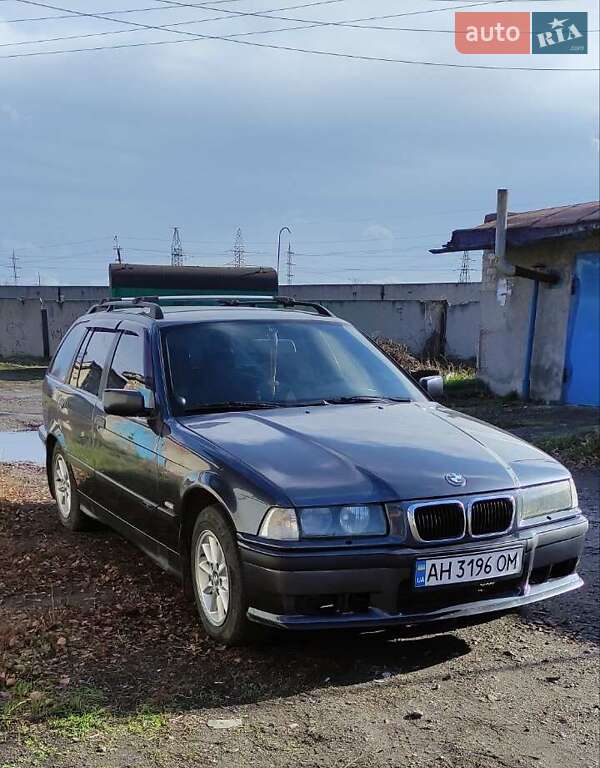 Универсал BMW 3 Series 1999 в Покровске
