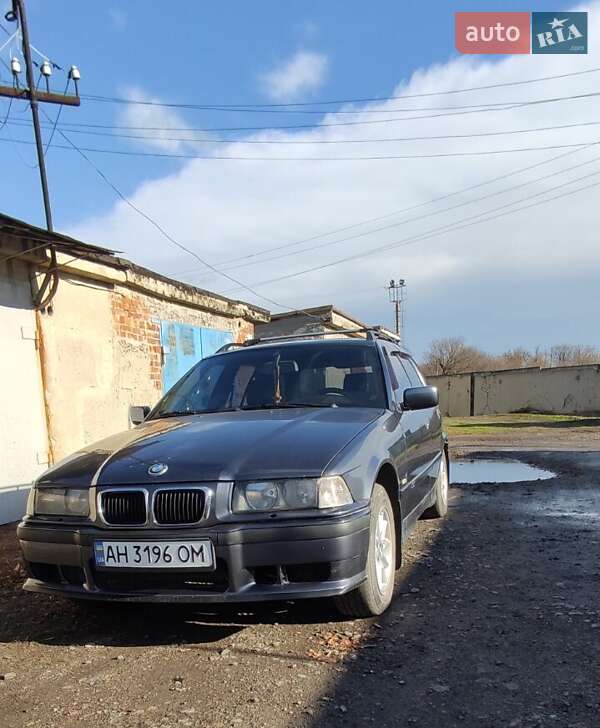 Универсал BMW 3 Series 1999 в Покровске