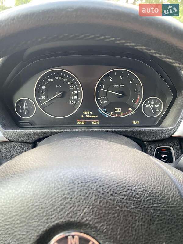 Седан BMW 3 Series 2014 в Кривому Розі