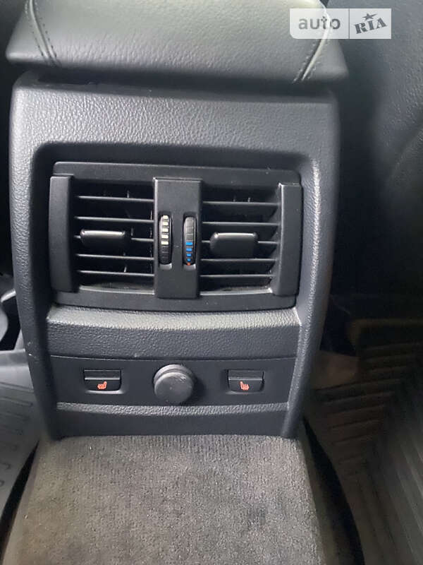 Седан BMW 3 Series 2013 в Каменском