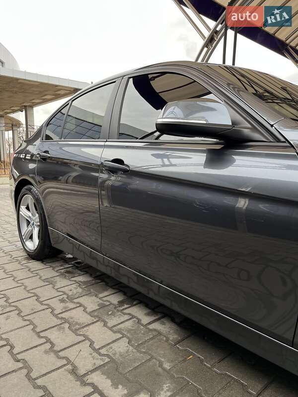 Седан BMW 3 Series 2013 в Одессе