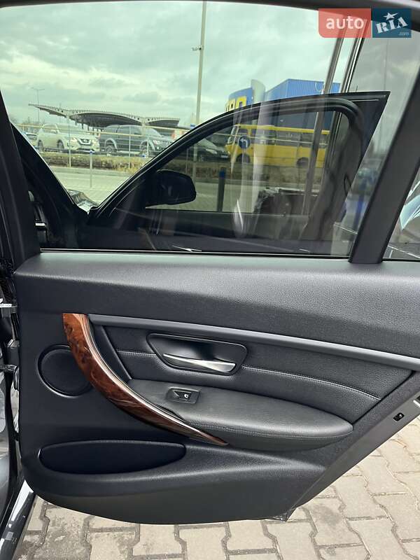 Седан BMW 3 Series 2013 в Одессе