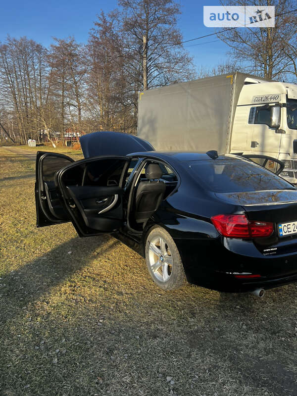 Седан BMW 3 Series 2014 в Черновцах
