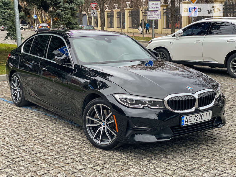 Седан BMW 3 Series 2019 в Дніпрі