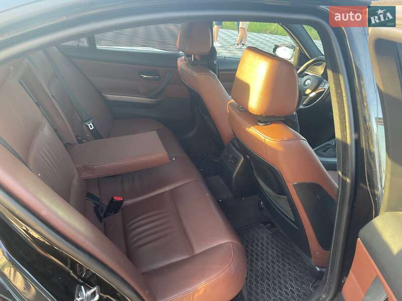 Седан BMW 3 Series 2008 в Самборе