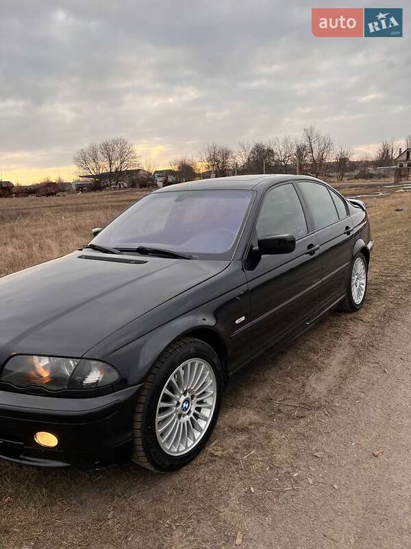 Седан BMW 3 Series 2000 в Гайвороні