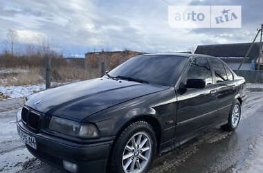 Седан BMW 3 Series 1997 в Коломые