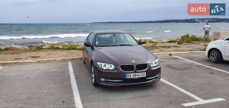 Купе BMW 3 Series 2011 в Хмельницком