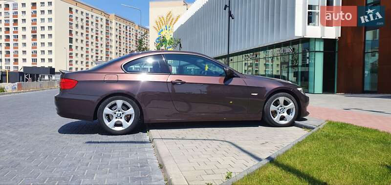 Купе BMW 3 Series 2011 в Хмельницком