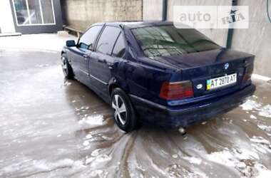 Седан BMW 3 Series 1995 в Городенці