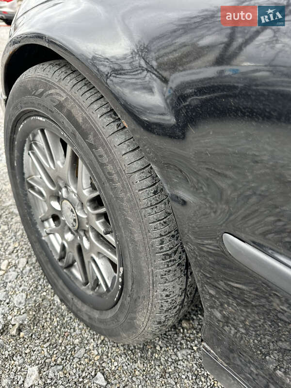Седан BMW 3 Series 2000 в Житомирі