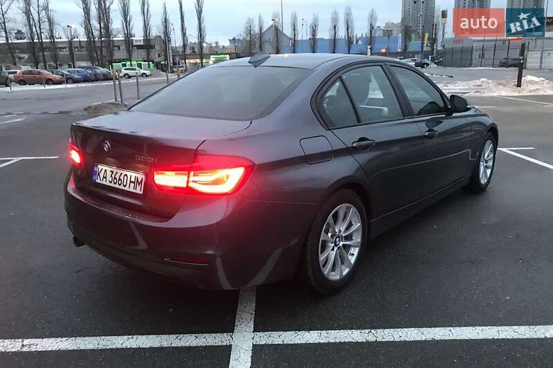Седан BMW 3 Series 2017 в Киеве