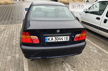 Седан BMW 3 Series 2004 в Ровно