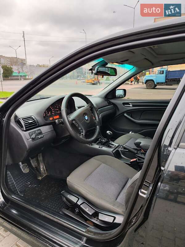 Седан BMW 3 Series 2002 в Олександрії