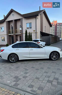 Седан BMW 3 Series 2019 в Киеве