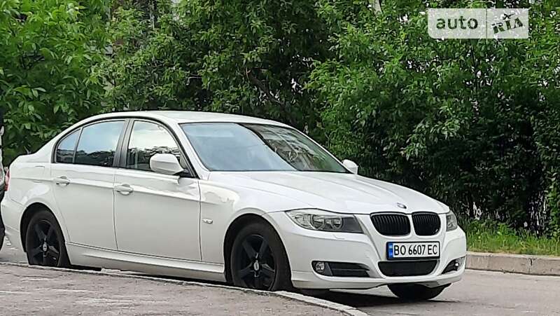 Седан BMW 3 Series 2009 в Тернополе