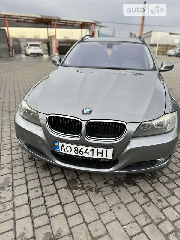 Универсал BMW 3 Series 2010 в Мукачево