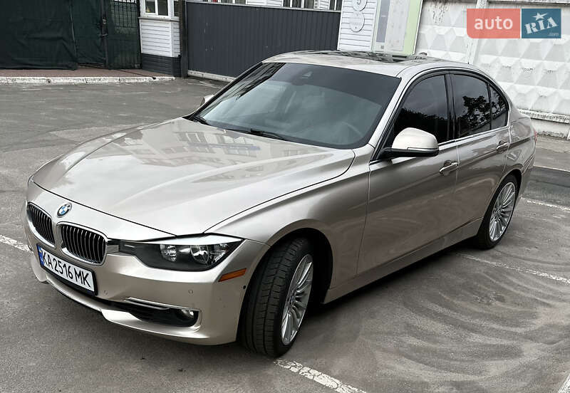 Седан BMW 3 Series 2015 в Києві